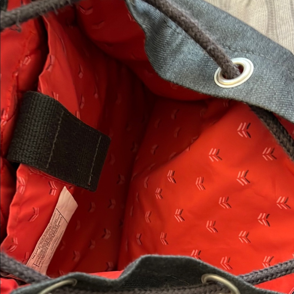 MEC Black Crossbody Bag with Textured Fabric and Silver Hardware - Picture 5 of 6